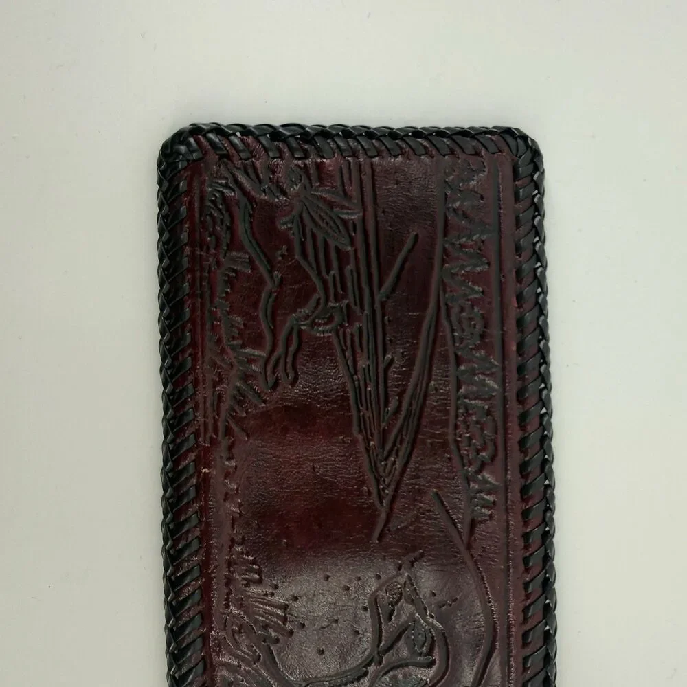 Vintage Hand Tooled Leather Billfold Wallet hunting dog bunny rabbit trifold